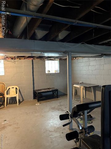 5626 Lawndale Street, Detroit, MI 48210