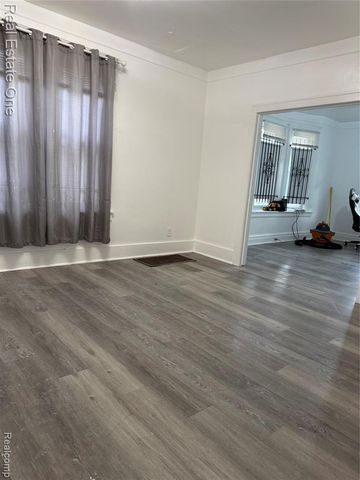 5626 Lawndale Street, Detroit, MI 48210