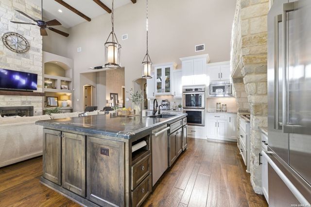 5 sendero, Fair Oaks Ranch, TX 78015