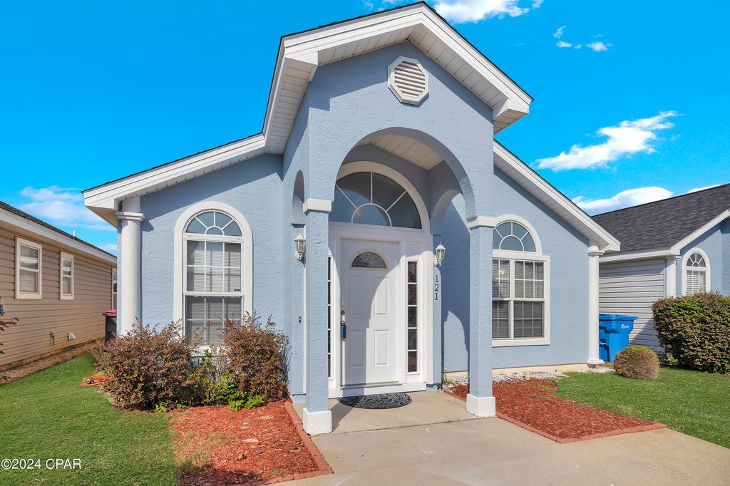 121 Seagrass Way, Panama City Beach, FL 32407