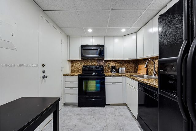 800 West Ave 919, Miami Beach, FL 33139