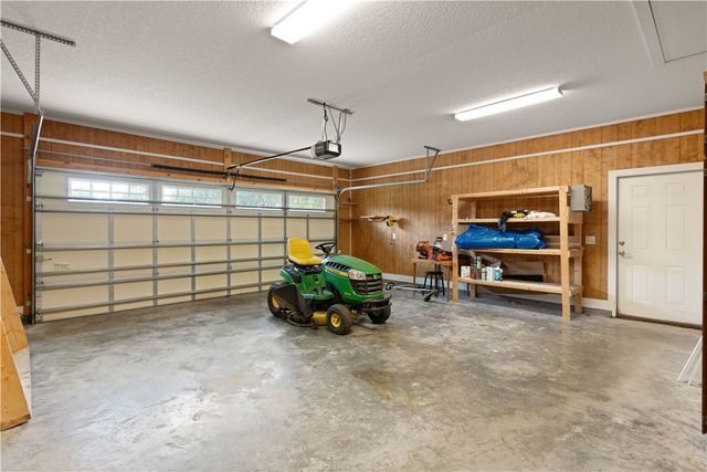 1563 SE SAPELO Circle, Darien, GA 31305