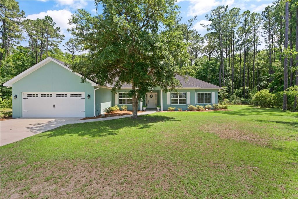 1563 SE SAPELO Circle, Darien, GA 31305