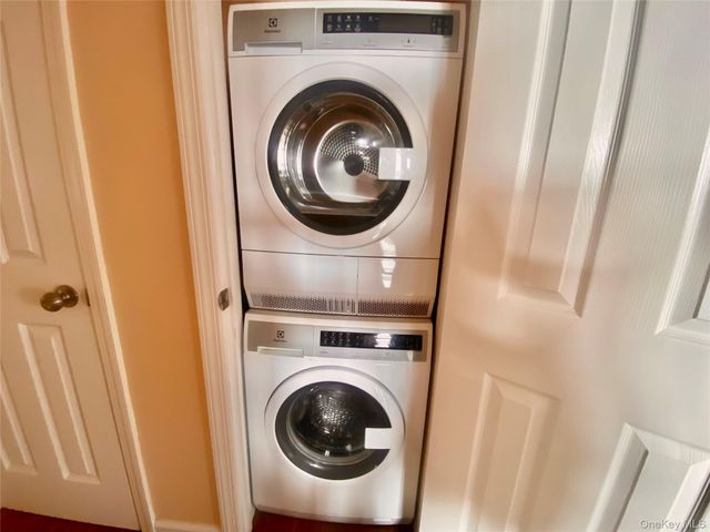 310 E Olive Street Main, Long Beach, NY 11561