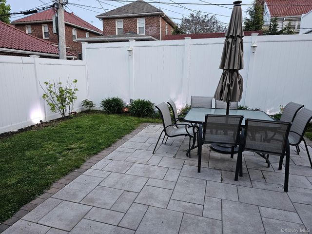 310 E Olive Street Main, Long Beach, NY 11561
