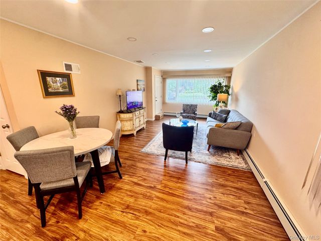 310 E Olive Street Main, Long Beach, NY 11561