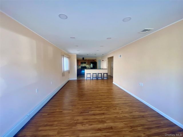 310 E Olive Street Main, Long Beach, NY 11561