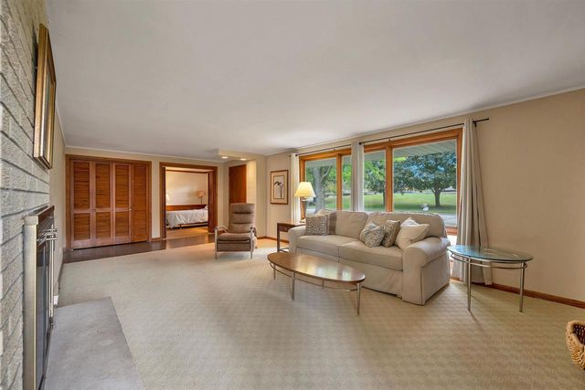 141 CUSTER COURT, Green Bay, WI 54301