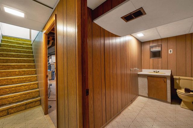 141 CUSTER COURT, Green Bay, WI 54301