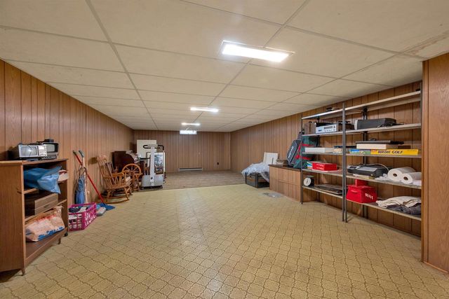 141 CUSTER COURT, Green Bay, WI 54301