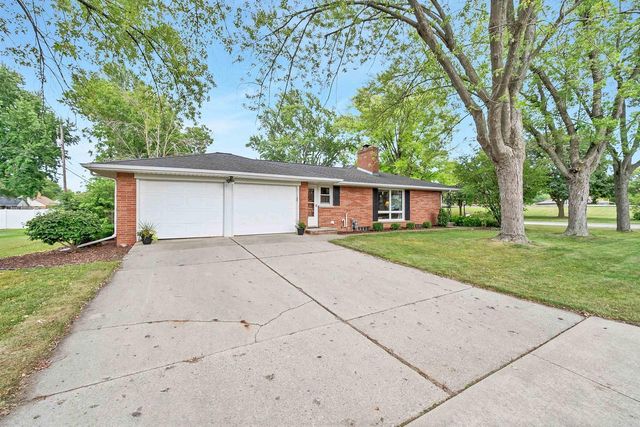 141 CUSTER COURT, Green Bay, WI 54301