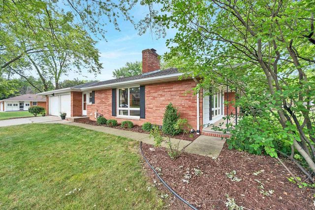 141 CUSTER COURT, Green Bay, WI 54301
