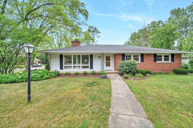 141 CUSTER COURT, Green Bay, WI 54301
