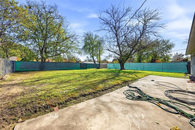 6524 Bernadine Drive, Watauga, TX 76148