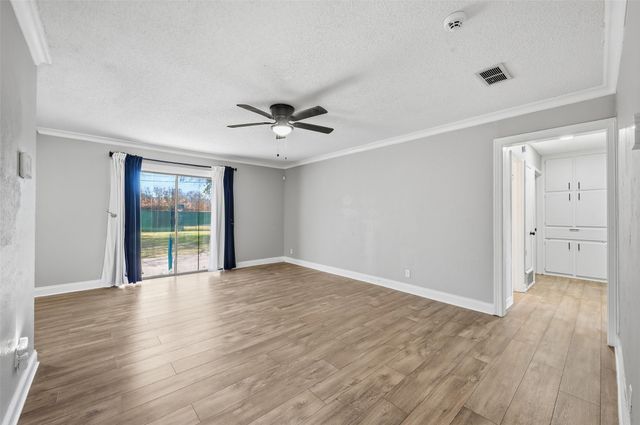 6524 Bernadine Drive, Watauga, TX 76148