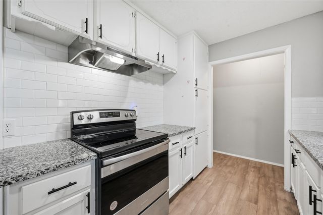 6524 Bernadine Drive, Watauga, TX 76148