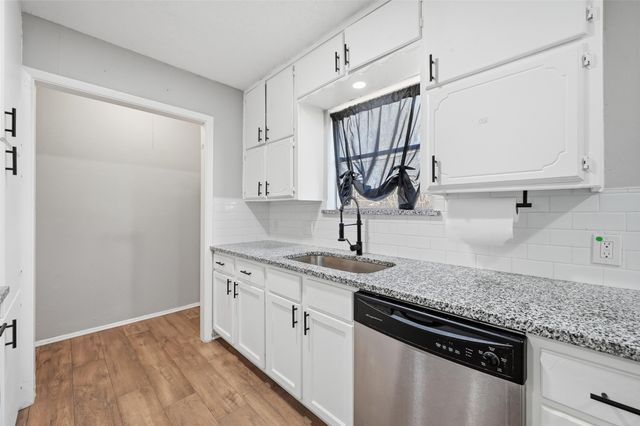 6524 Bernadine Drive, Watauga, TX 76148