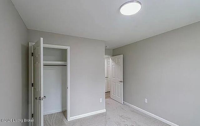 6520 Brook Bend Way 200, Louisville, KY 40229