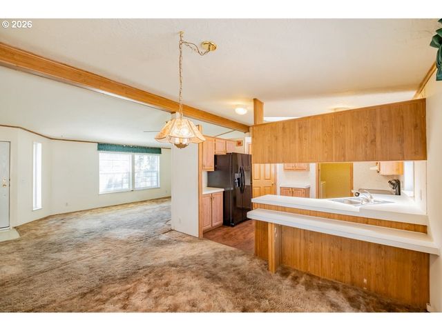 1145 Sw CYPRESS St 107, Mc Minnville, OR 97128