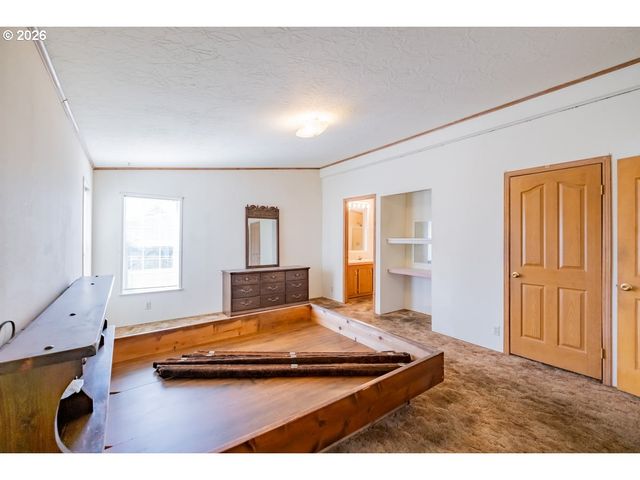 1145 Sw CYPRESS St 107, Mc Minnville, OR 97128