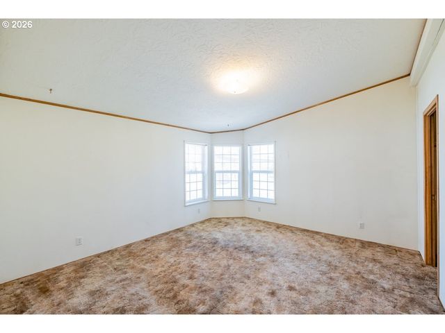 1145 Sw CYPRESS St 107, Mc Minnville, OR 97128