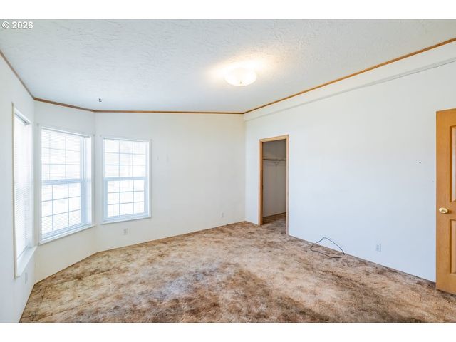 1145 Sw CYPRESS St 107, Mc Minnville, OR 97128