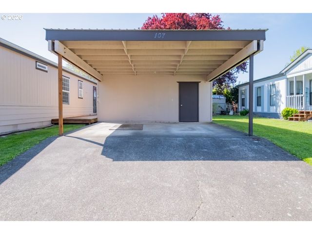 1145 Sw CYPRESS St 107, Mc Minnville, OR 97128