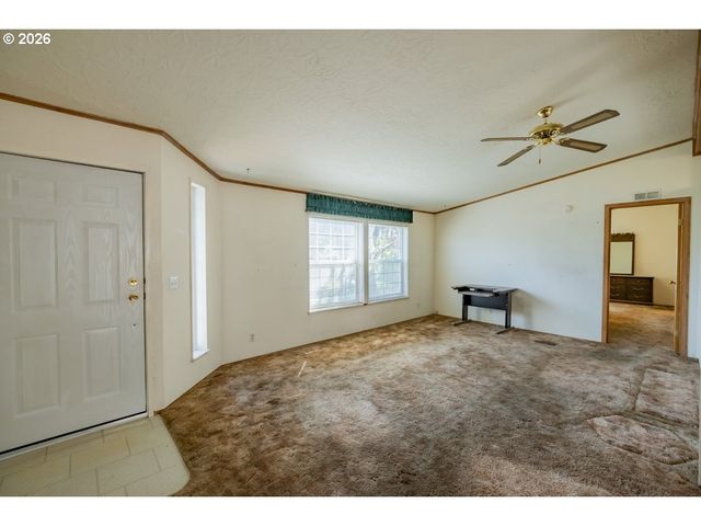 1145 Sw CYPRESS St 107, Mc Minnville, OR 97128
