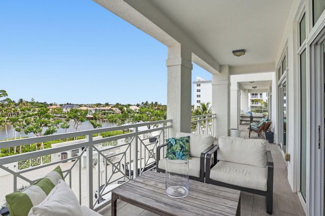 3200 S Ocean Boulevard 302, Highland Beach, FL 33487