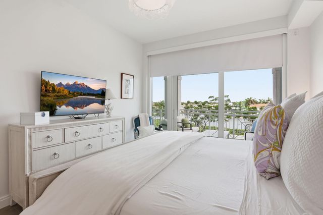 3200 S Ocean Boulevard 302, Highland Beach, FL 33487