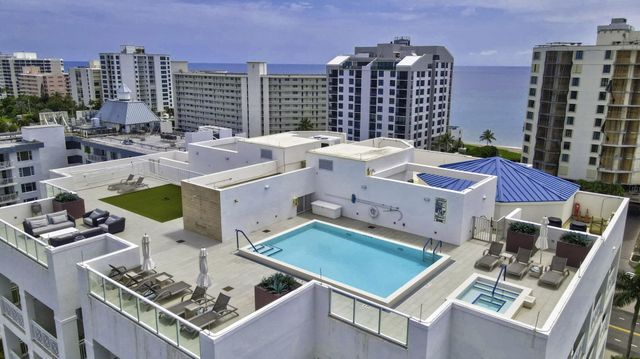 3200 S Ocean Boulevard 302, Highland Beach, FL 33487