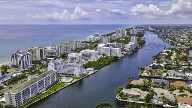 3200 S Ocean Boulevard 302, Highland Beach, FL 33487