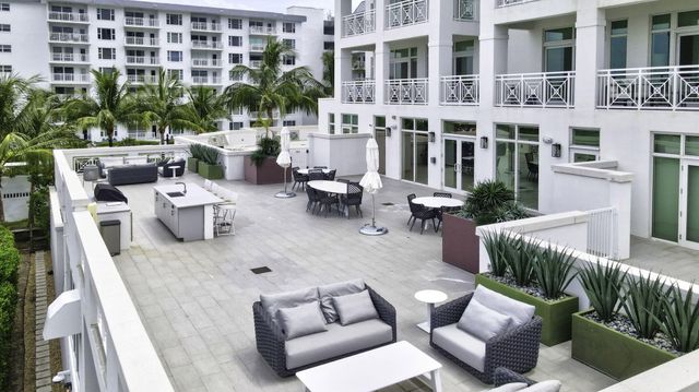3200 S Ocean Boulevard 302, Highland Beach, FL 33487