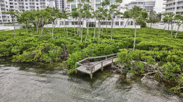 3200 S Ocean Boulevard 302, Highland Beach, FL 33487
