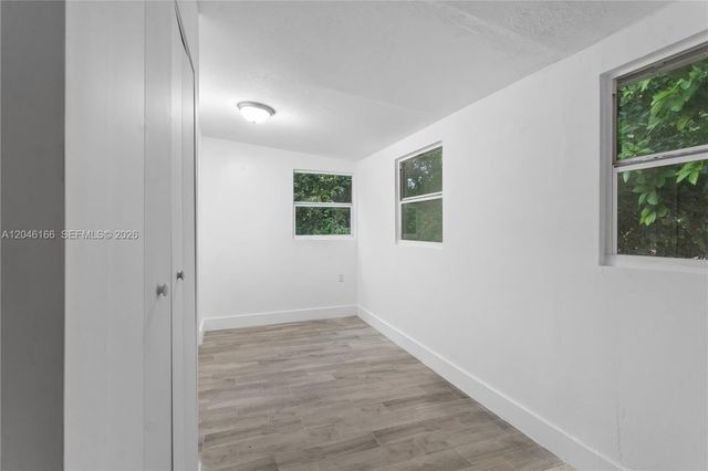 27 NE 60th Terrace 2, Miami, FL 33137