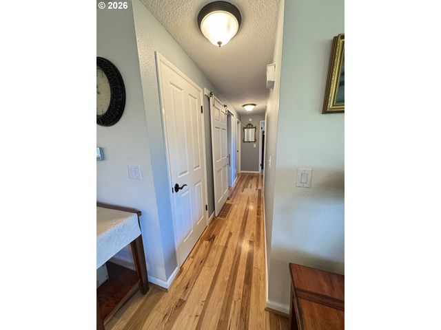 24211 S SCHUEBEL SCHOOL Rd, Beavercreek, OR 97004