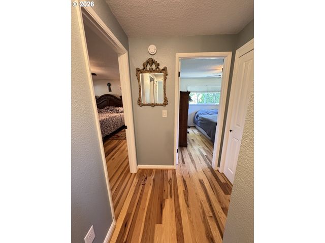 24211 S SCHUEBEL SCHOOL Rd, Beavercreek, OR 97004