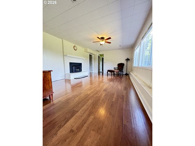24211 S SCHUEBEL SCHOOL Rd, Beavercreek, OR 97004