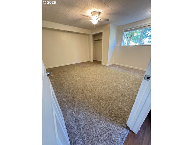 24211 S SCHUEBEL SCHOOL Rd, Beavercreek, OR 97004