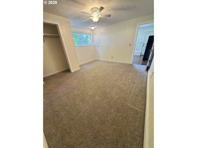 24211 S SCHUEBEL SCHOOL Rd, Beavercreek, OR 97004