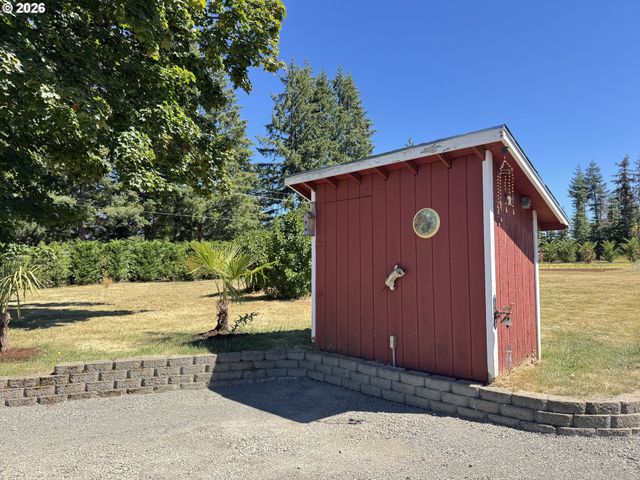 24211 S SCHUEBEL SCHOOL Rd, Beavercreek, OR 97004