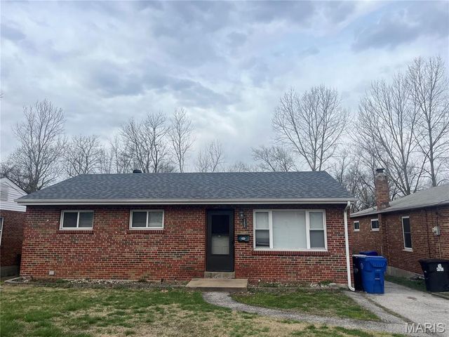 8456 Braddock Drive, University City, MO 63132