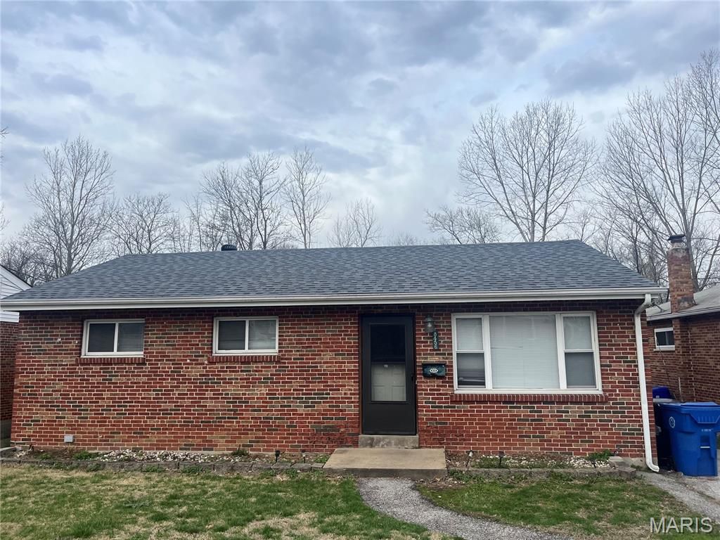 8456 Braddock Drive, University City, MO 63132