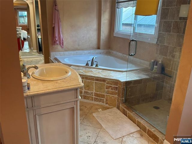 2837 Myrtle Terrace, Linden, NJ 07036