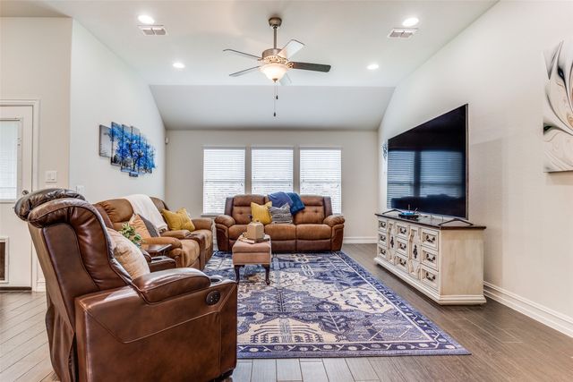 1814 Indigo Creek Lane, Wylie, TX 75098