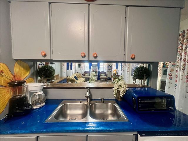 1500 COUNTY ROAD 1 33, Dunedin, FL 34698