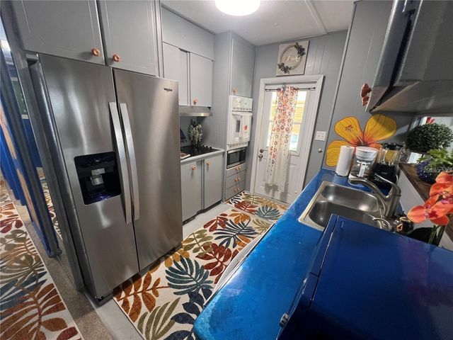 1500 COUNTY ROAD 1 33, Dunedin, FL 34698