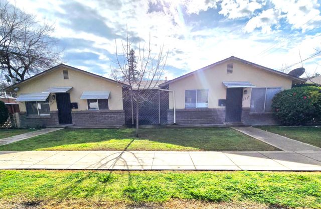 2222 11th Street, Reedley, CA 93654