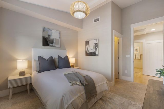 5100 El Camino Real 209, Los Altos, CA 94022