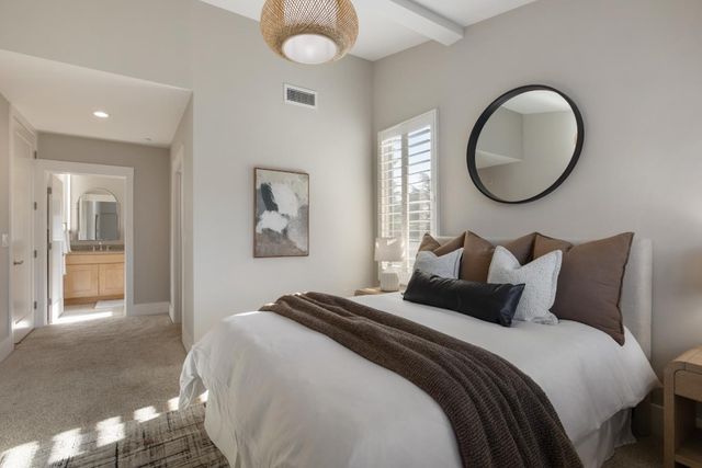 5100 El Camino Real 209, Los Altos, CA 94022